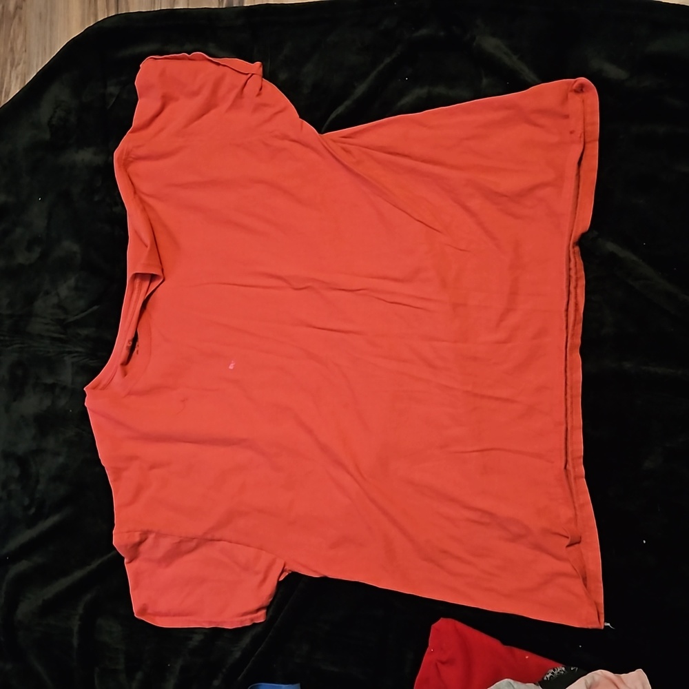 Pink crop top or regular shirt depending on your height